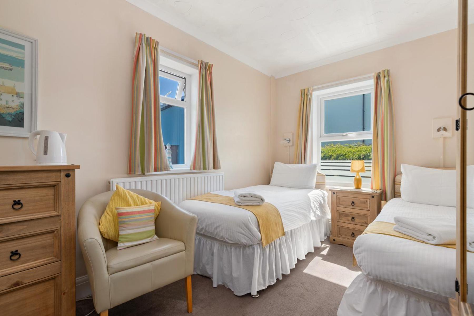 Anchor Guest House Haverfordwest Habitación foto